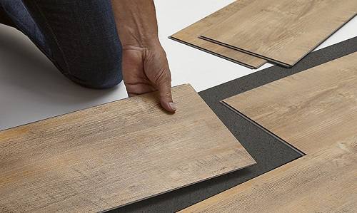 Độ bền của sàn nhựa vân gỗ hèm khóa tối thiểu 20 năm